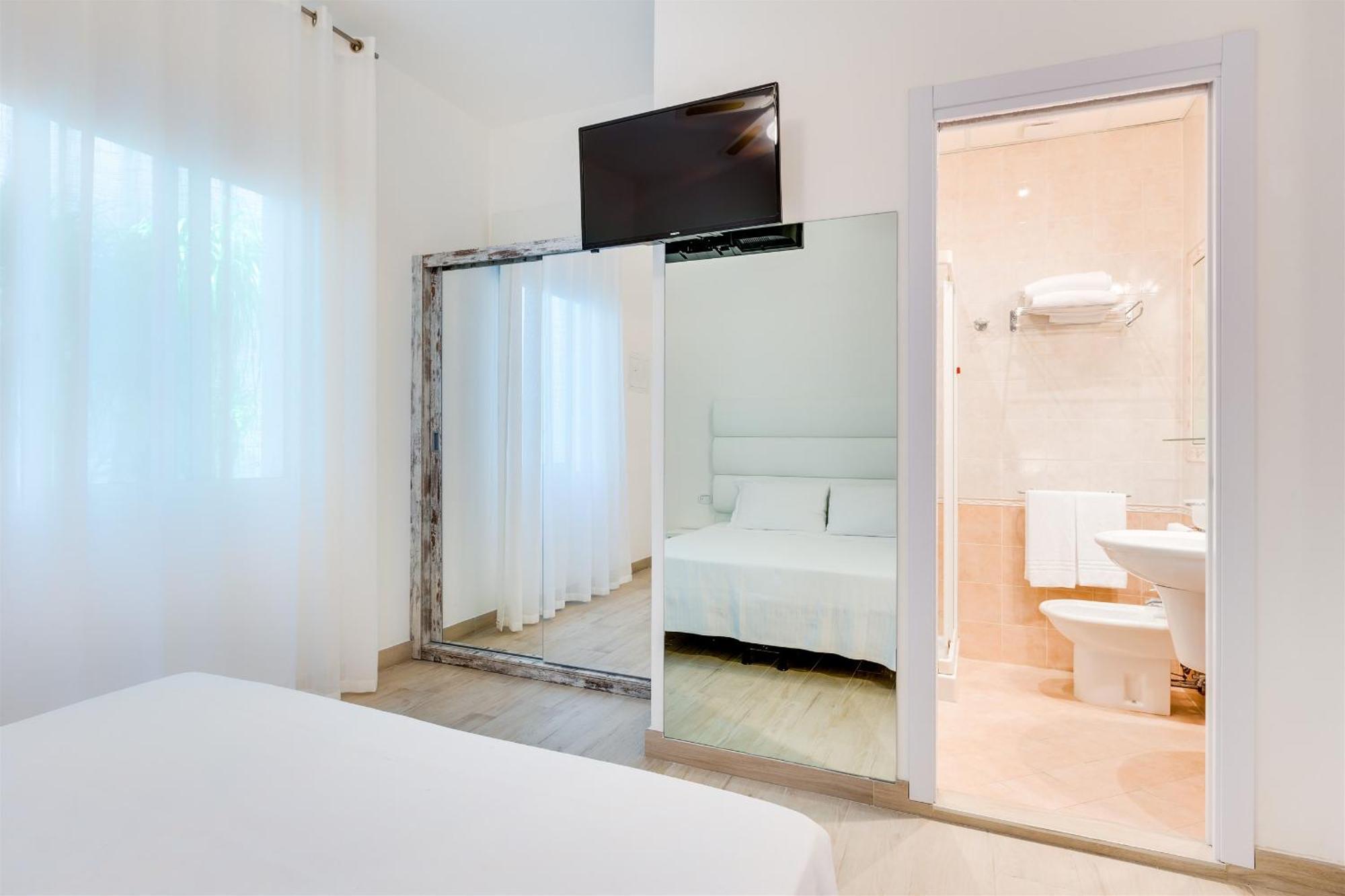 Hotel Bellariva ลิโดดิเยโซโล ห้อง รูปภาพ