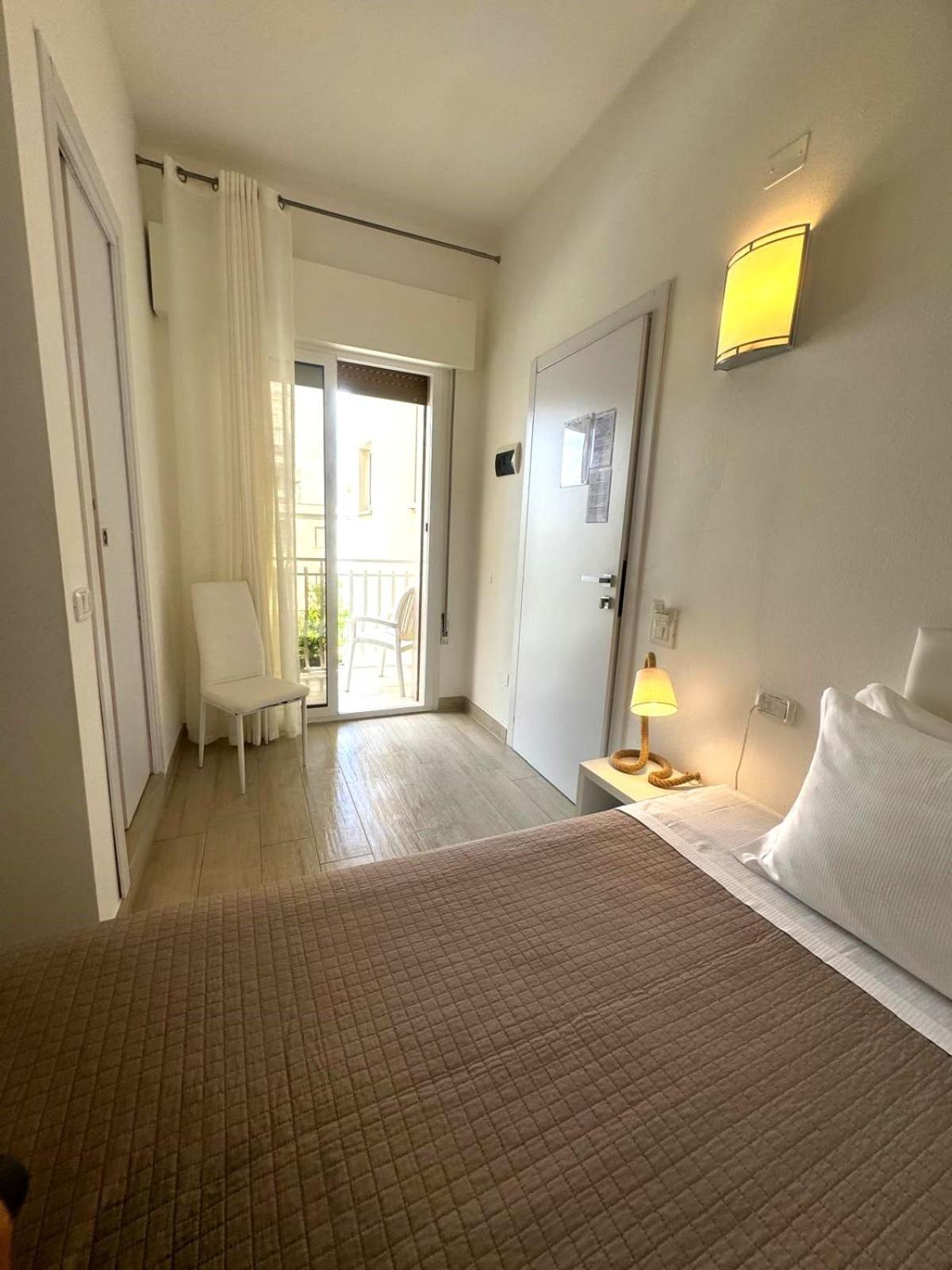 Hotel Bellariva ลิโดดิเยโซโล ภายนอก รูปภาพ