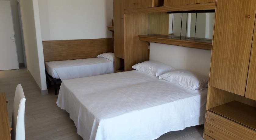 Hotel Bellariva ลิโดดิเยโซโล ภายนอก รูปภาพ