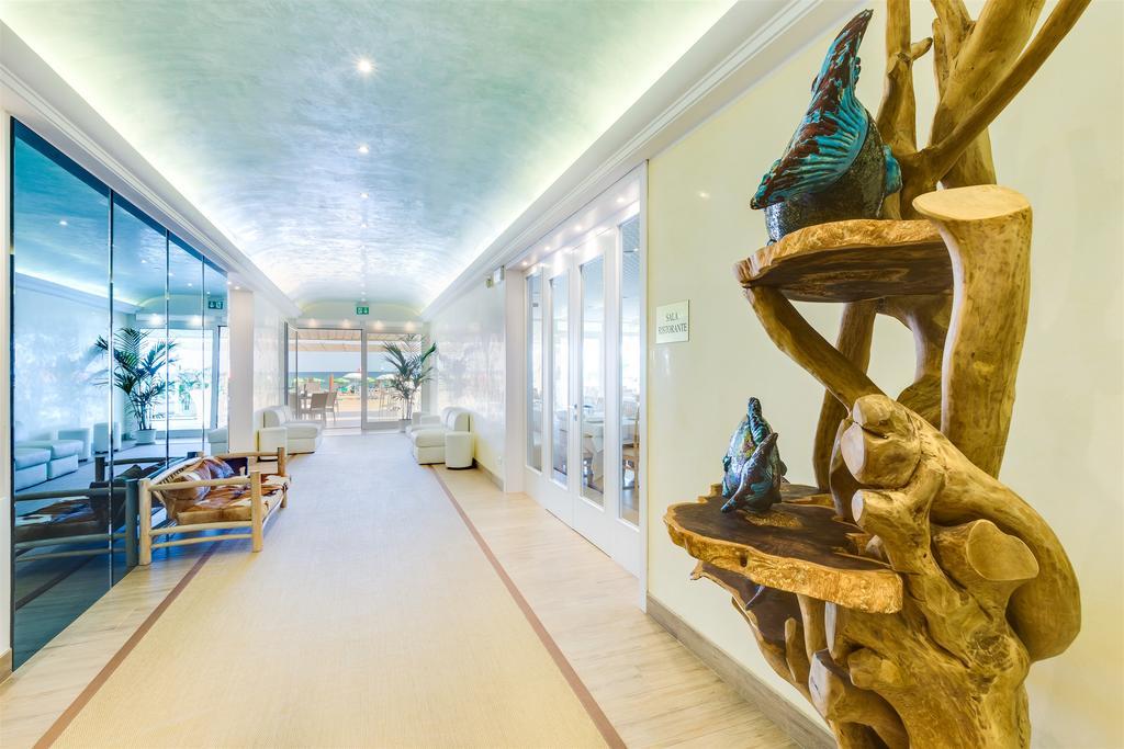 Hotel Bellariva ลิโดดิเยโซโล ภายนอก รูปภาพ