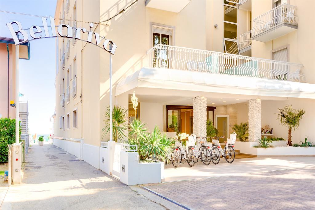 Hotel Bellariva ลิโดดิเยโซโล ภายนอก รูปภาพ